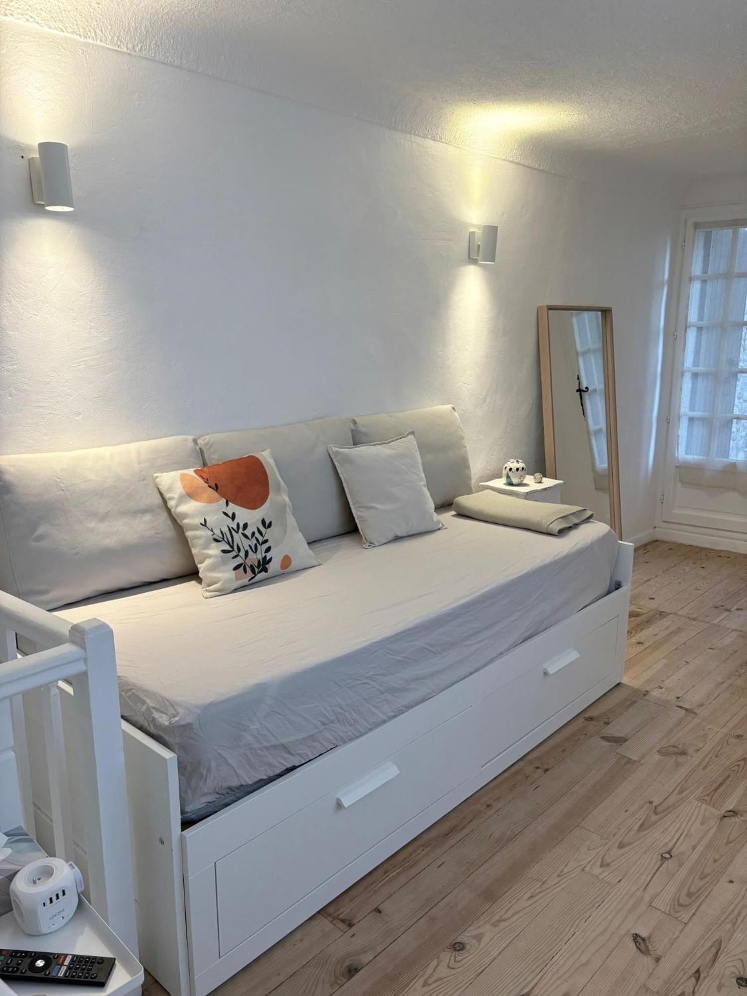 Duplex Au Pied Du Chateau Cagnes-sur-Mer Eksteriør bilde